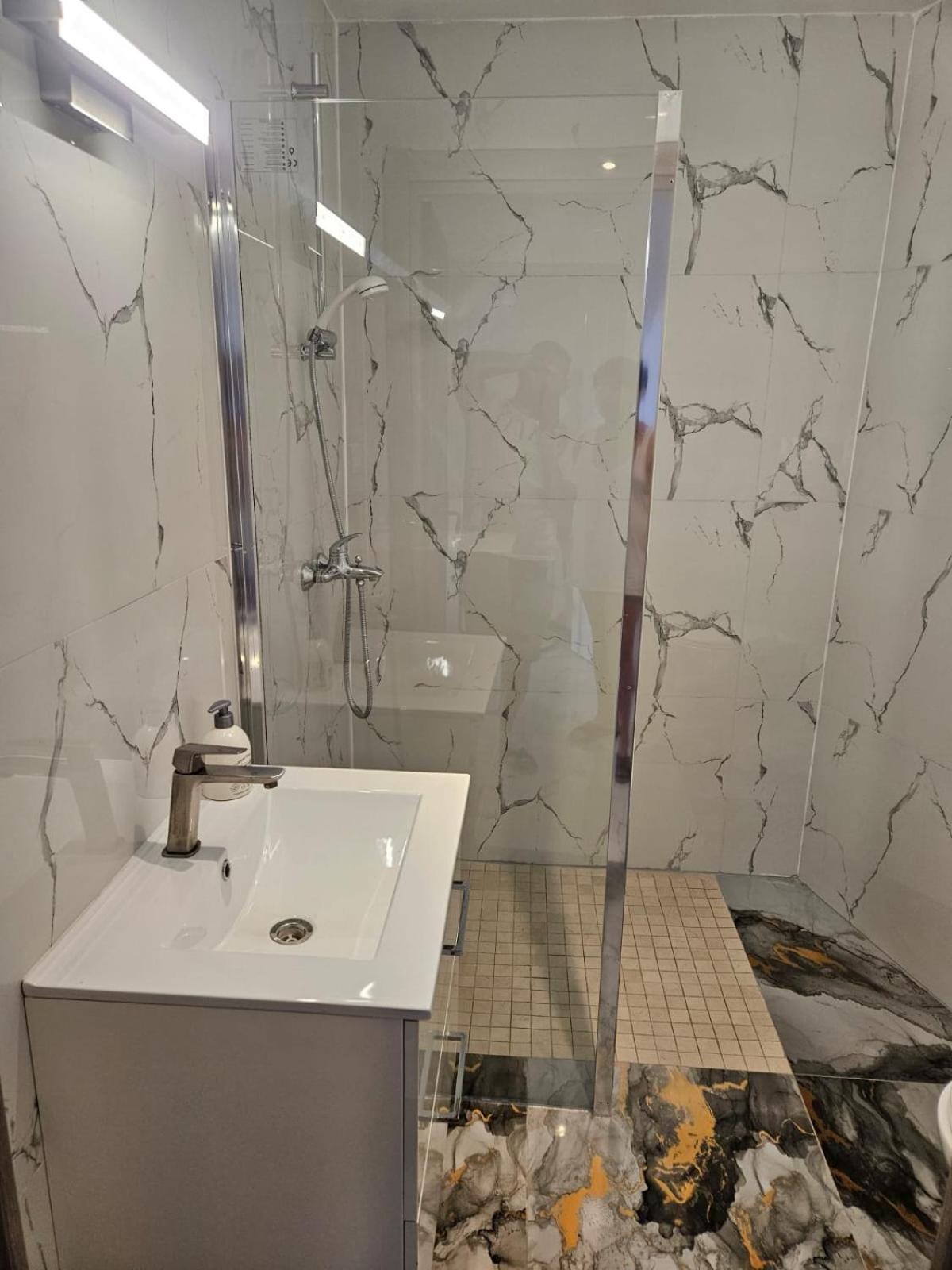 Les Cigognes De Andolsheim Apartment Luaran gambar